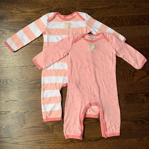 2 Burts Bees Baby Pajamas Jumpsuit snaps on bottom